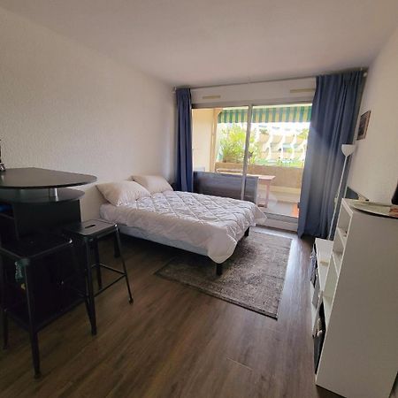 Studio 237 Port Camargue, Piscine, Climatisation, 2 Personnes Le Grau-du-Roi Kültér fotó